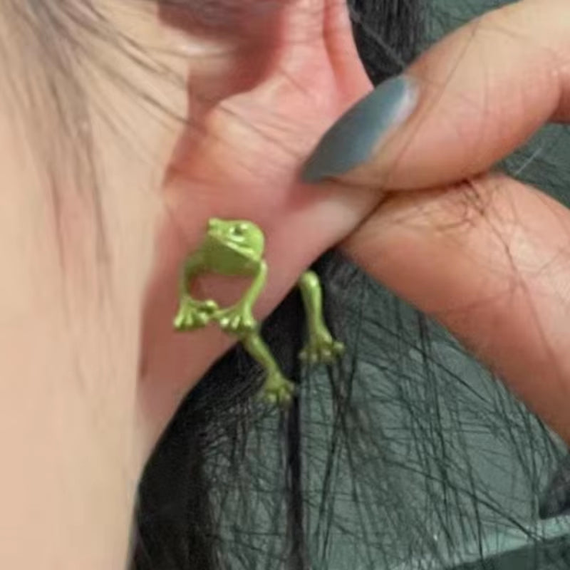 Gothic Green Frog Earrings for Women Girls Fashion Vintage Piercing Ear Studs Aesthetics Y2K Jewelry Accessories Wholesale